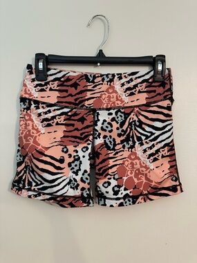 Women’s IAB MFG Cheetah Print Spandex Shorts Size Small